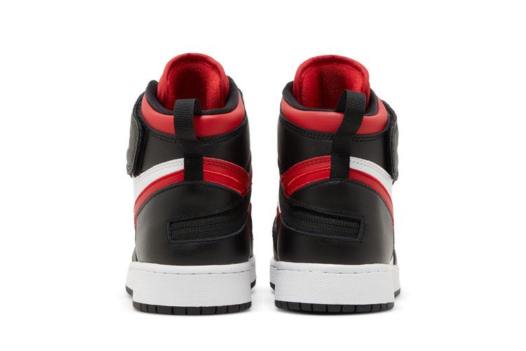 Кроссовки Air Jordan 1 High FlyEase GS 'Bred Toe'