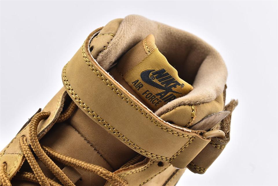 Air-Force-1-Mid-07-PRM-QS-Flax-13