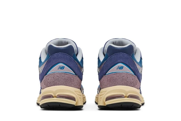 Кроссовки New Balance 2002R 'Dream State'