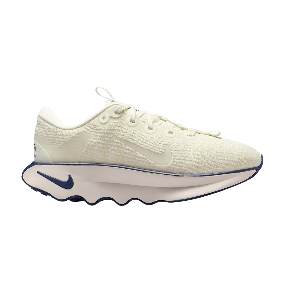 Krossovki-Nike-Wmns-Motiva-Sail-Coconut-Milk