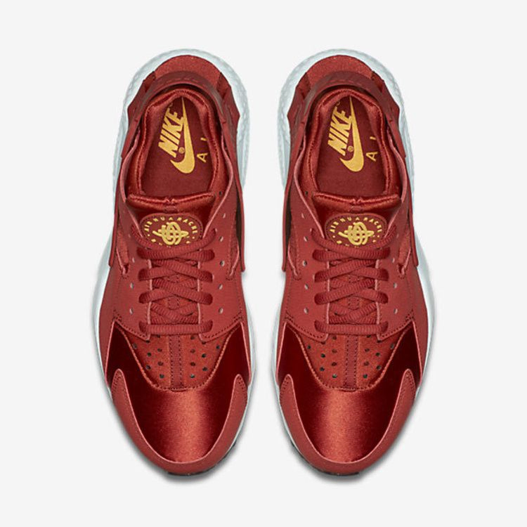 Кроссовки Nike Wmns Air Huarache 'Cinnabar'