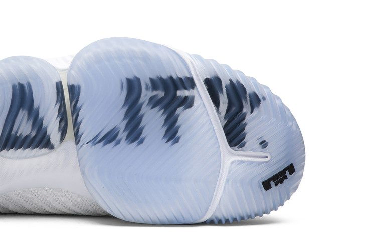 lebron-16-bq5969-100_04