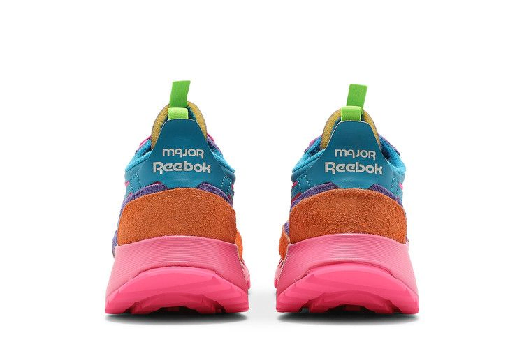 Кроссовки Reebok Daniel Moon x Classic Leather Legacy 'Solar Pink Pushy Purple'