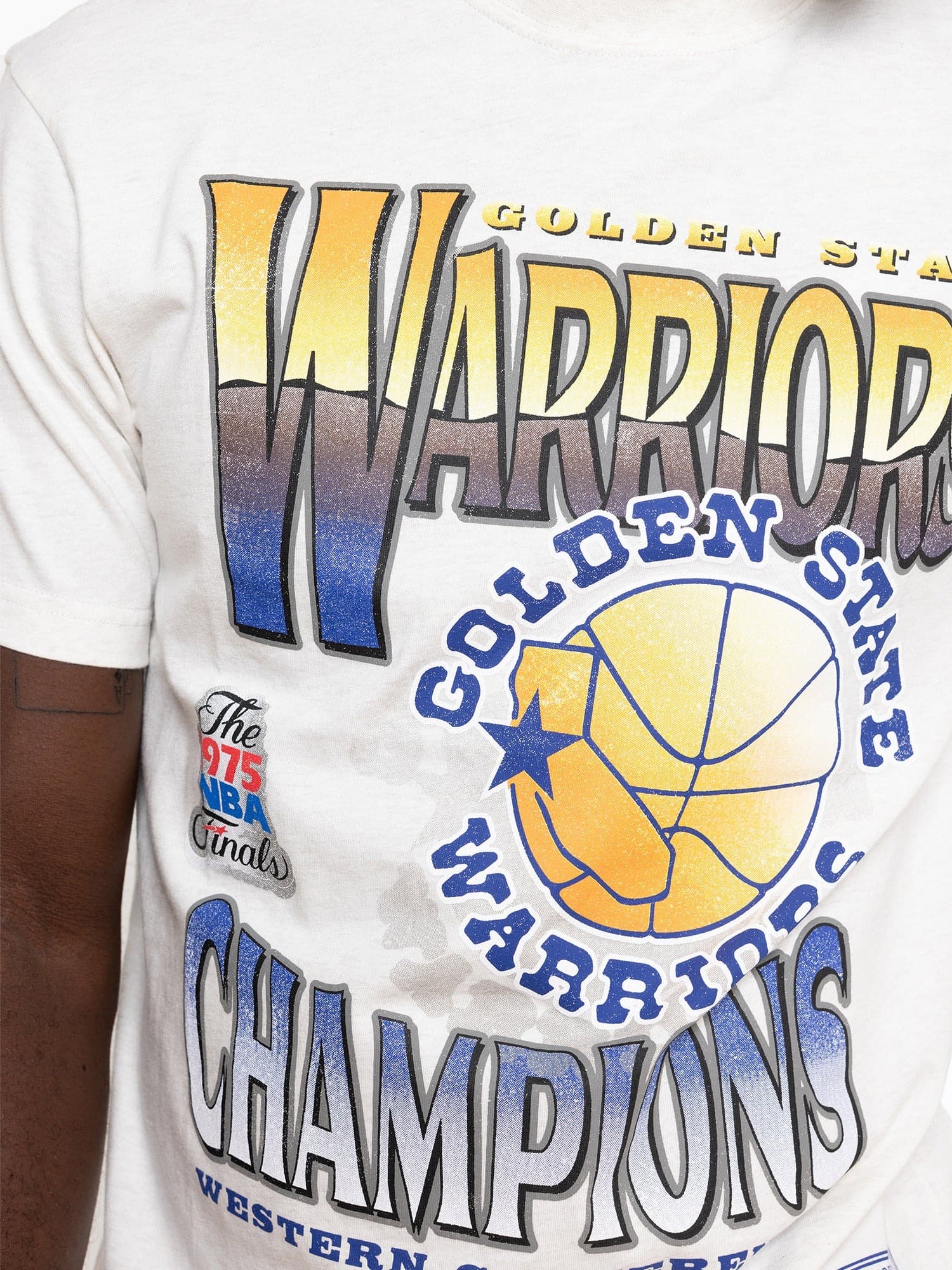 Mitchell-Ness-Golden-State-Warriors-Metallic-Vintage-T-Shirt-2