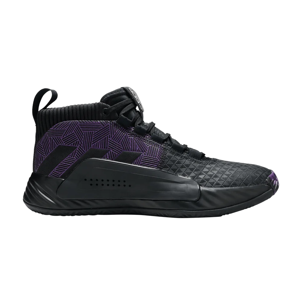 Krossovki-Marvel-x-adidas-Dame-5-Heroes-Among-Us-Black-Panther