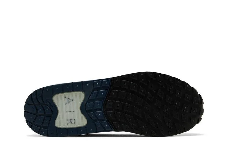 Krossovki-Nike-Air-Max-Solo-NCAA-Pack-Penn-State-3