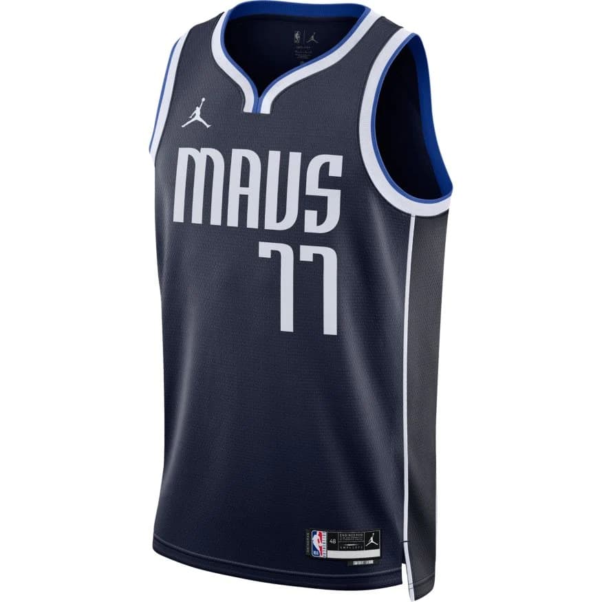 Баскетбольная джерси 2023-24 Dallas Mavericks Luka Dončić #77 Swingman Statement Edition Navy Jersey