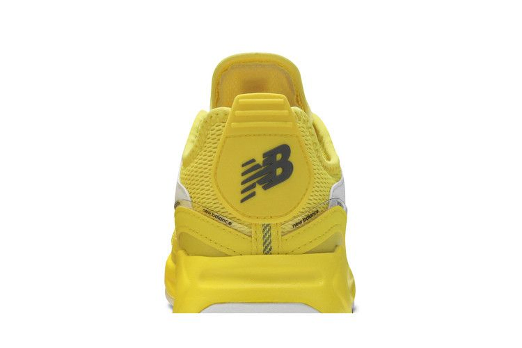 Кроссовки New Balance X-Racer 'Yellow Grey'
