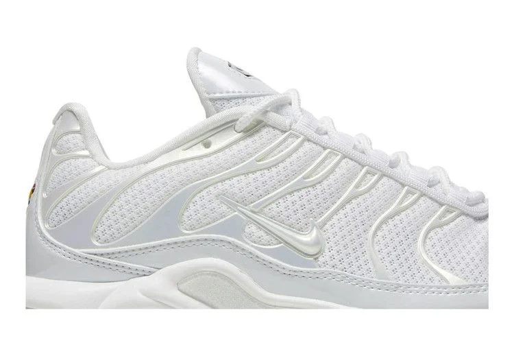 Кроссовки Nike Wmns Air Max Plus Premium 'Triple White'