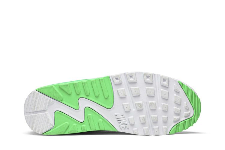 undefeated-x-air-max-90-cj7197-104_03
