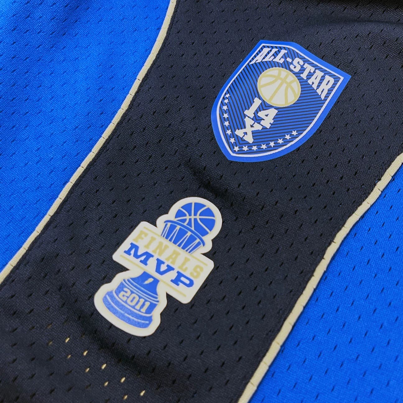 2023-Dallas-Mavericks-Dirk-Nowitzki-41-Limited-Hall-Of-Fame-Blue-Jersey-9
