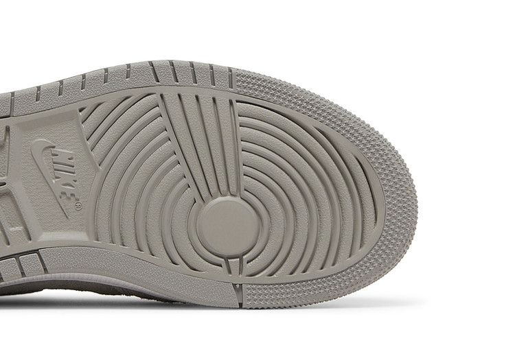 Кроссовки Wmns Air Jordan 1 High Zoom Comfort 'Medium Grey'
