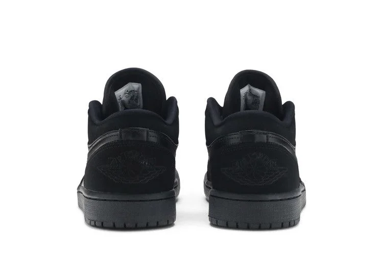 Кроссовки Air Jordan 1 Retro Low 'Triple Black'