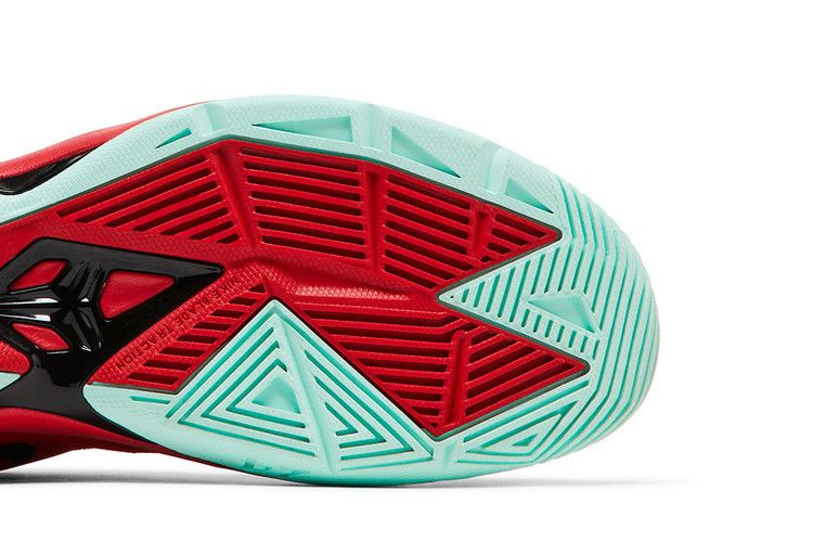zoom-kobe-venomenon-4-university-red-635578-603_04