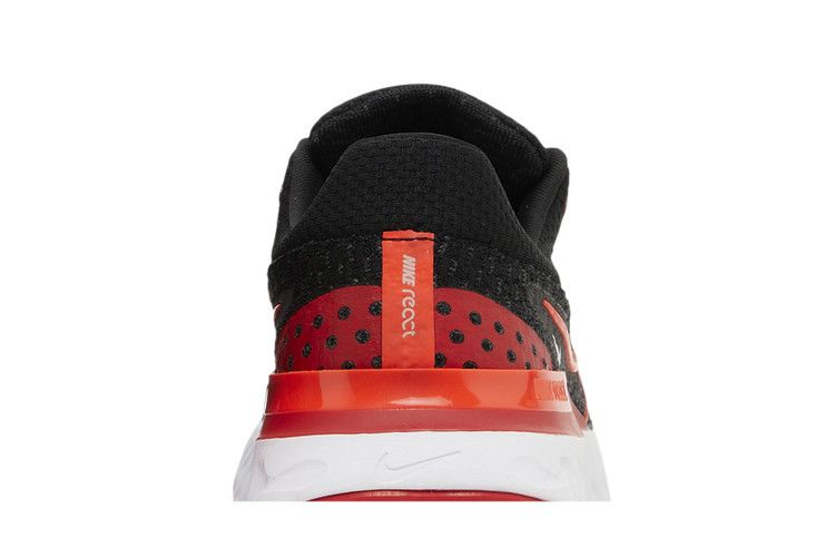 wmns-react-infinity-run-flyknit-3-black-university-red-dd3024-008_06