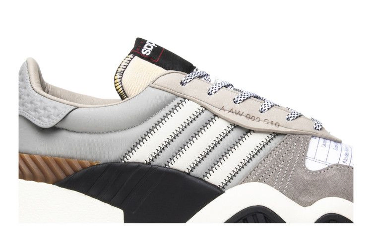 alexander-wang-x-turnout-trainer-core-black-b43589_01