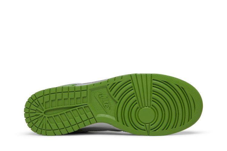 dunk-low-safari-swoosh-chlorophyll-dr0156-300_03