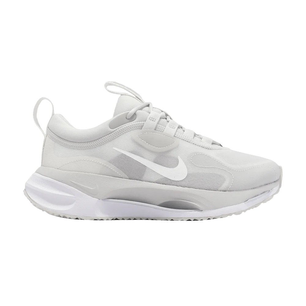 Krossovki-Nike-Wmns-Spark-Photon-Dust