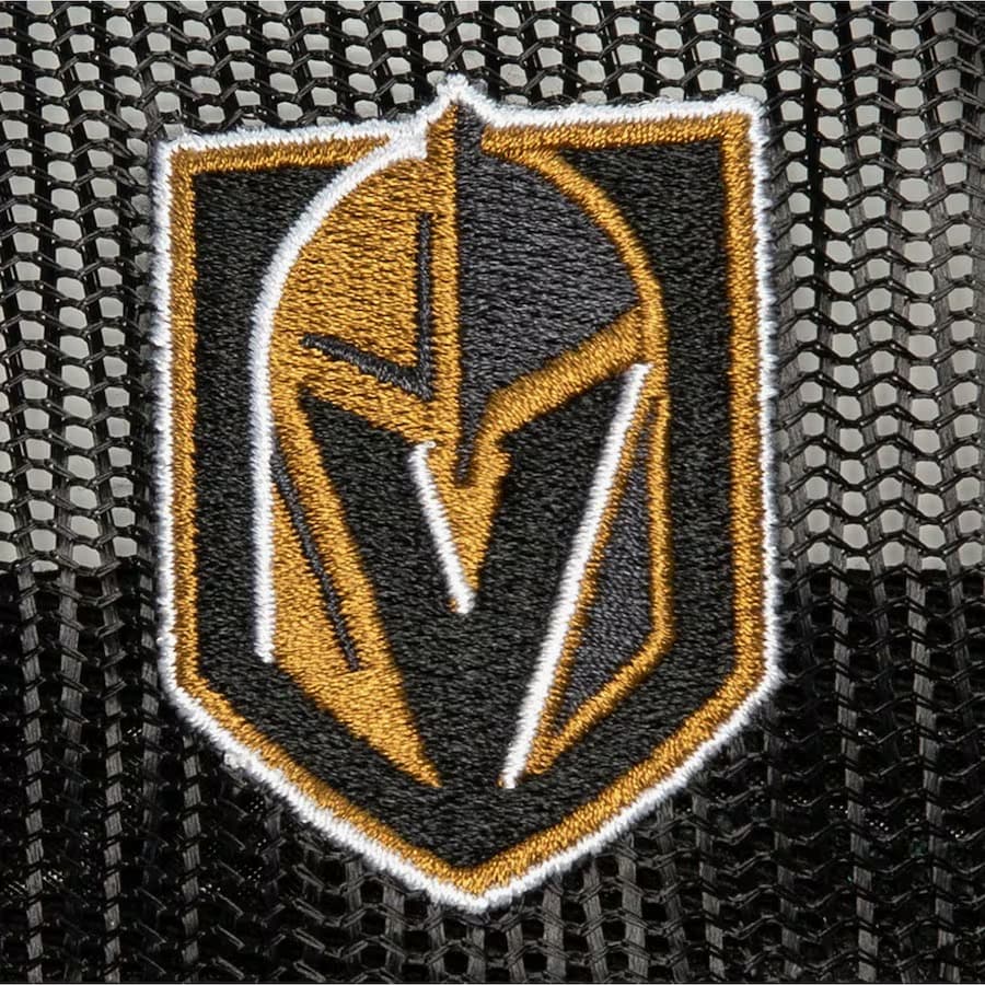 Бейсболка Mitchell & Ness Black Vegas Golden Knights Team Seal Trucker Adjustable Hat