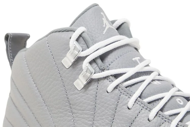 Krossovki-Air-Jordan-12-Retro-Stealth-8
