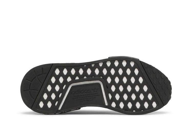 wmns-nmd_r1-bliss-leopard-fz3845_03