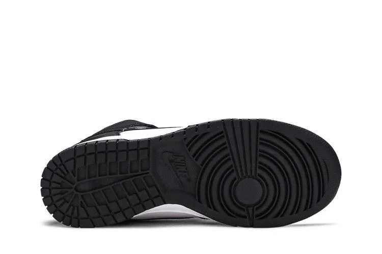 Кроссовки Nike Wmns Dunk High 'Black White'