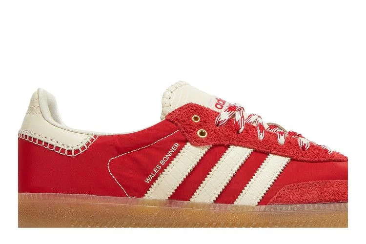 Krossovki-Wales-Bonner-x-adidas-Samba-Scarlet-1