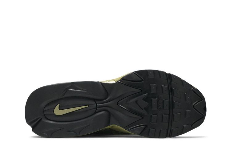 air-max-triax-96-sp-camo-ct5543-300_03