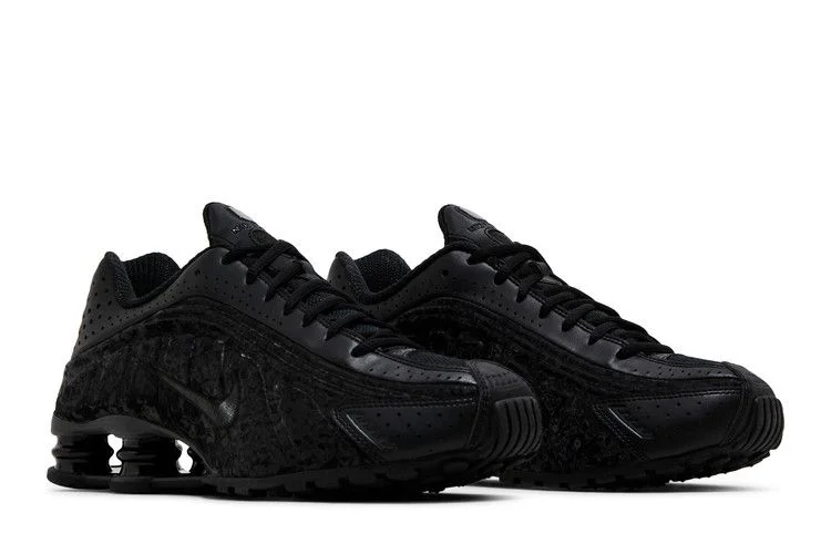 Krossovki-Nike-Wmns-Shox-R4-Black-Floral-7