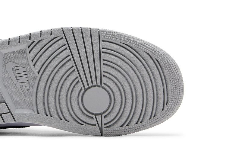 Кроссовки Air Jordan 1 Mid 'Barons'