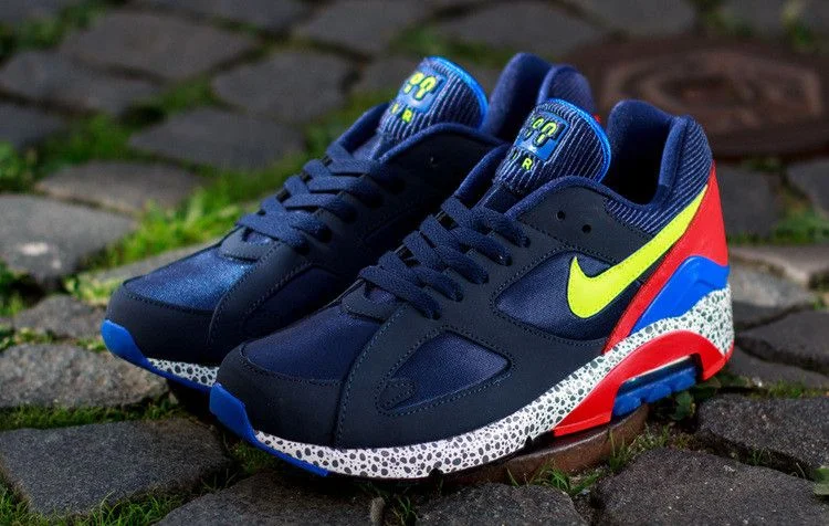 Krossovki-Nike-Air-Max-180-4