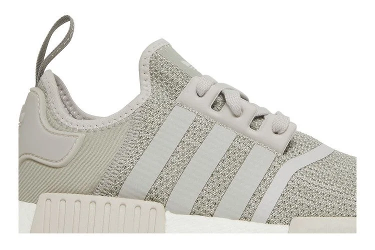 Кроссовки Adidas NMD_R1 'Sesame'