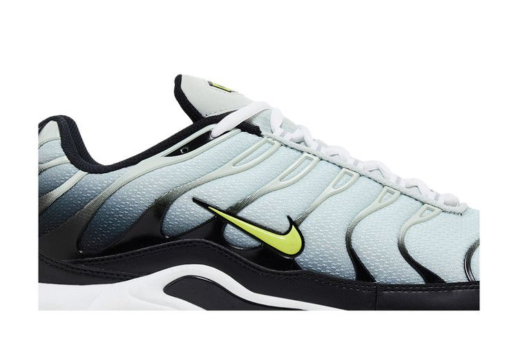 air-max-plus-bright-cactus-dm0032-006_01