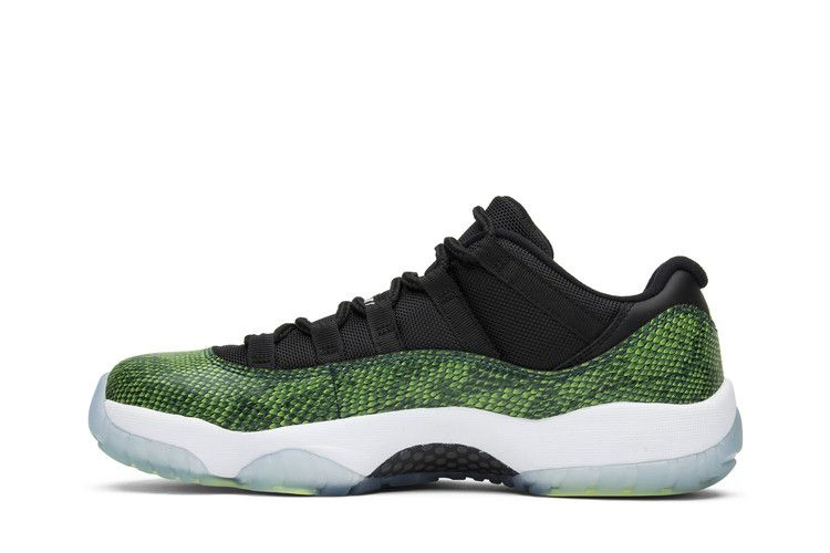 air-jordan-11-retro-low-snake-528895-033_02