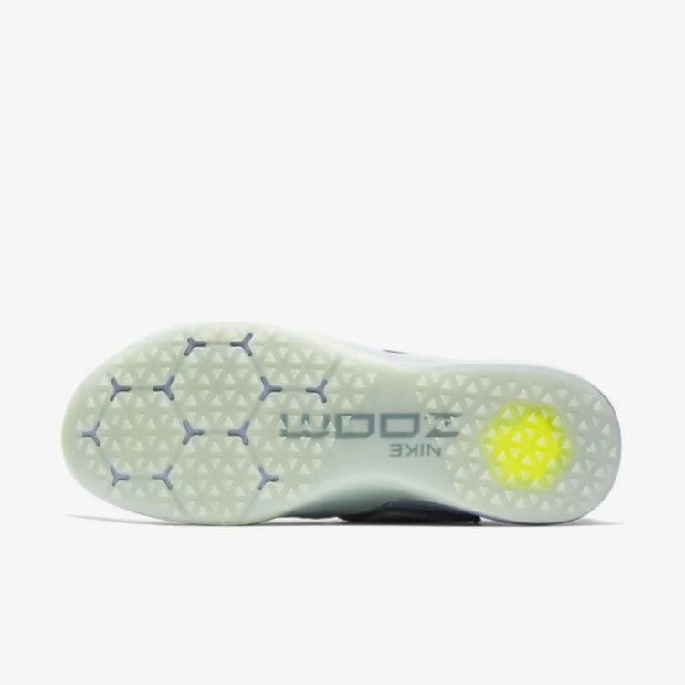 Кроссовки Nike Wmns Air Zoom Strong
