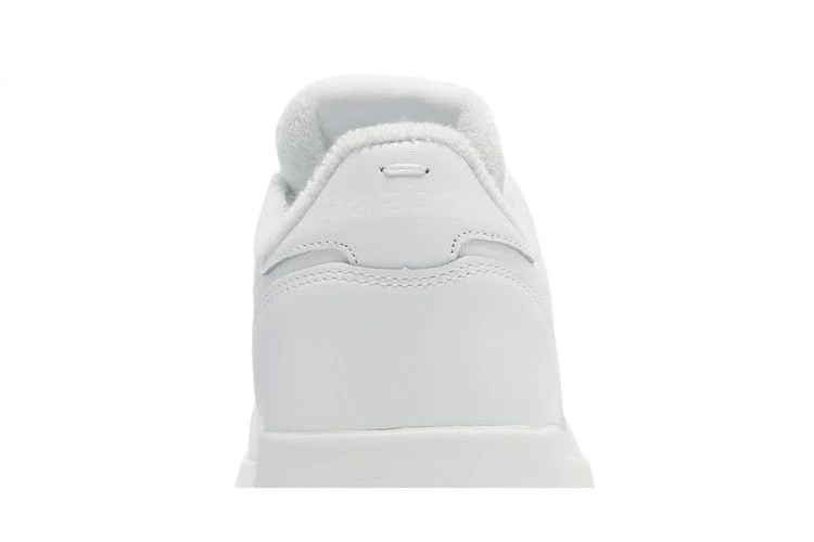 Krossovki-Maison-Margiela-x-Reebok-Wmns-Classic-Leather-Tabi-White-6