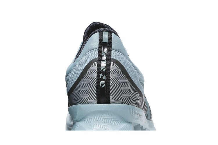 Кроссовки ASICS Novablast 'Light Steel'