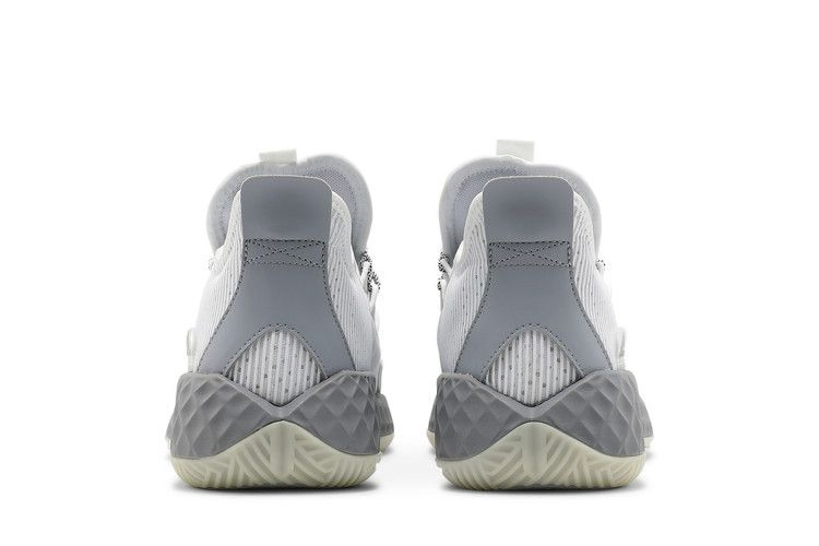 pro-boost-low-white-light-onix-fw9499_05