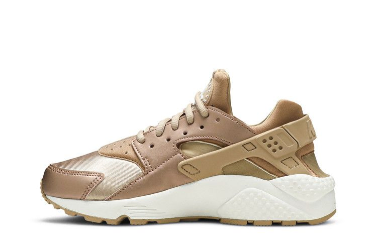 wmns-huarache-run-859429-900_02