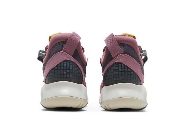 Кроссовки Air Jordan Wmns Jordan MA2 'Light Mulberry'