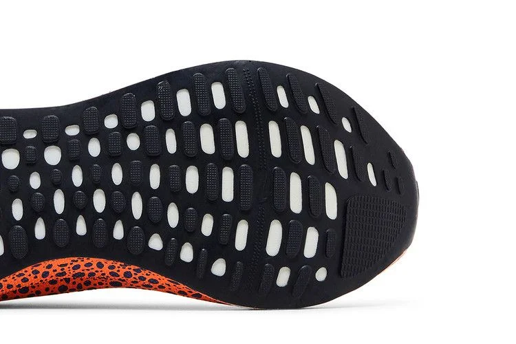 Krossovki-Nike-ReactX-Infinity-Run-4-Electric-Pack-4