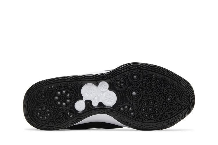 kd-16-tb-black-white-dz2927-001_03