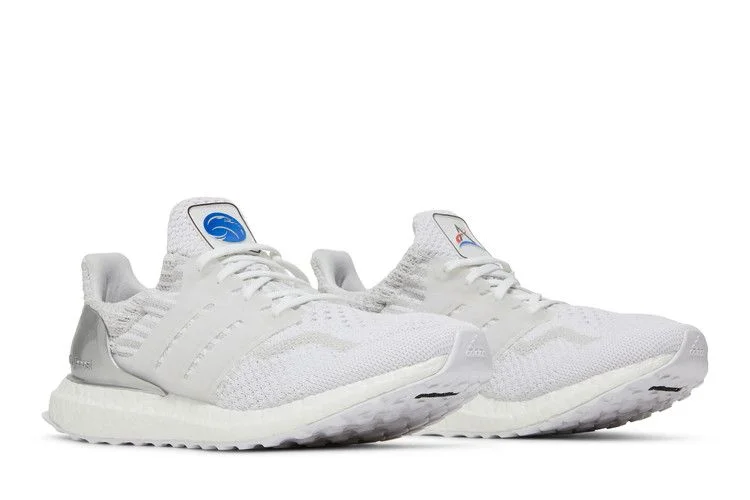Krossovki-NASA-x-adidas-Wmns-UltraBoost-5.0-DNA-Cloud-White-7