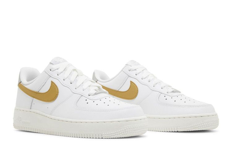wmns-air-force-1-07-white-metallic-gold-dd8959-106_07