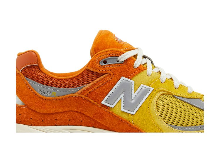 Кроссовки New Balance Men's 2002R 'Ginger Lemon'