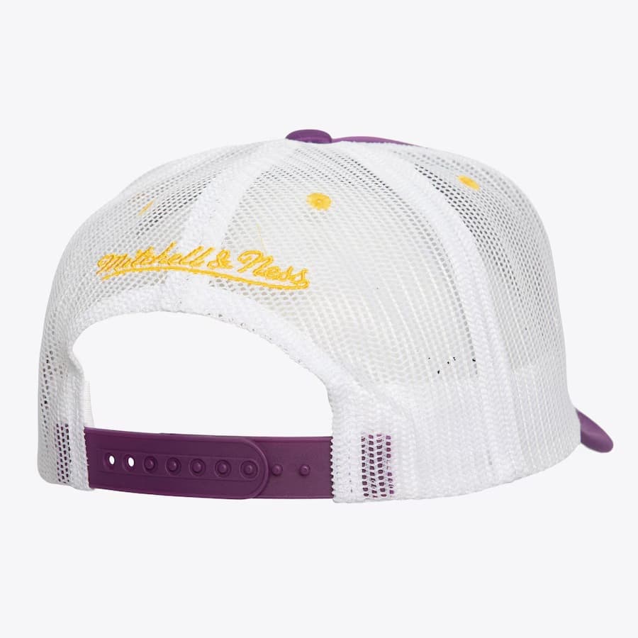 Бейсболка Mitchell & Ness Purple LSU Tigers Sideline Trucker Vintage Snapback Hat