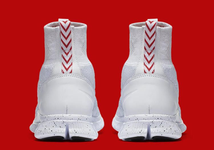 free-flyknit-mercurial-triple-white-805554-100_04