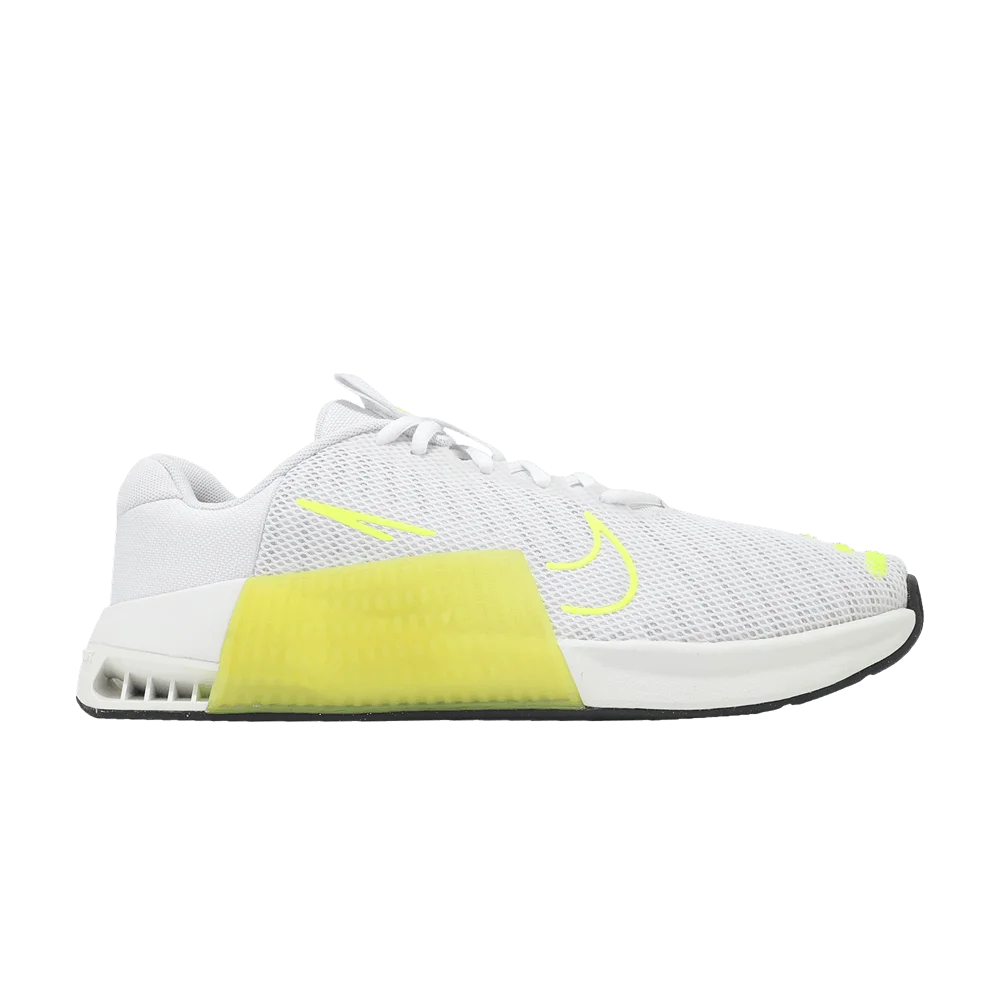 Krossovki-Nike-Wmns-Metcon-9-White-Volt-Cyber