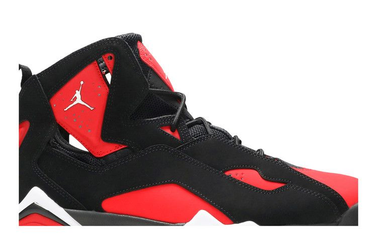 Кроссовки Air Jordan True Flight 'Black University Red'