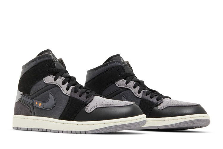 air-jordan-1-mid-se-craft-inside-out-black-dm9652-001_07